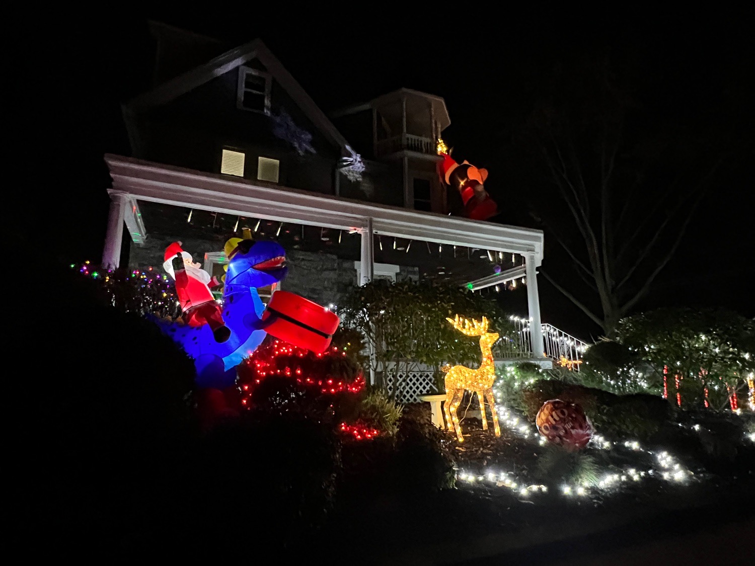 The Kahmers Christmas, Christmas lights in Ridley Park, PA (photo 2)