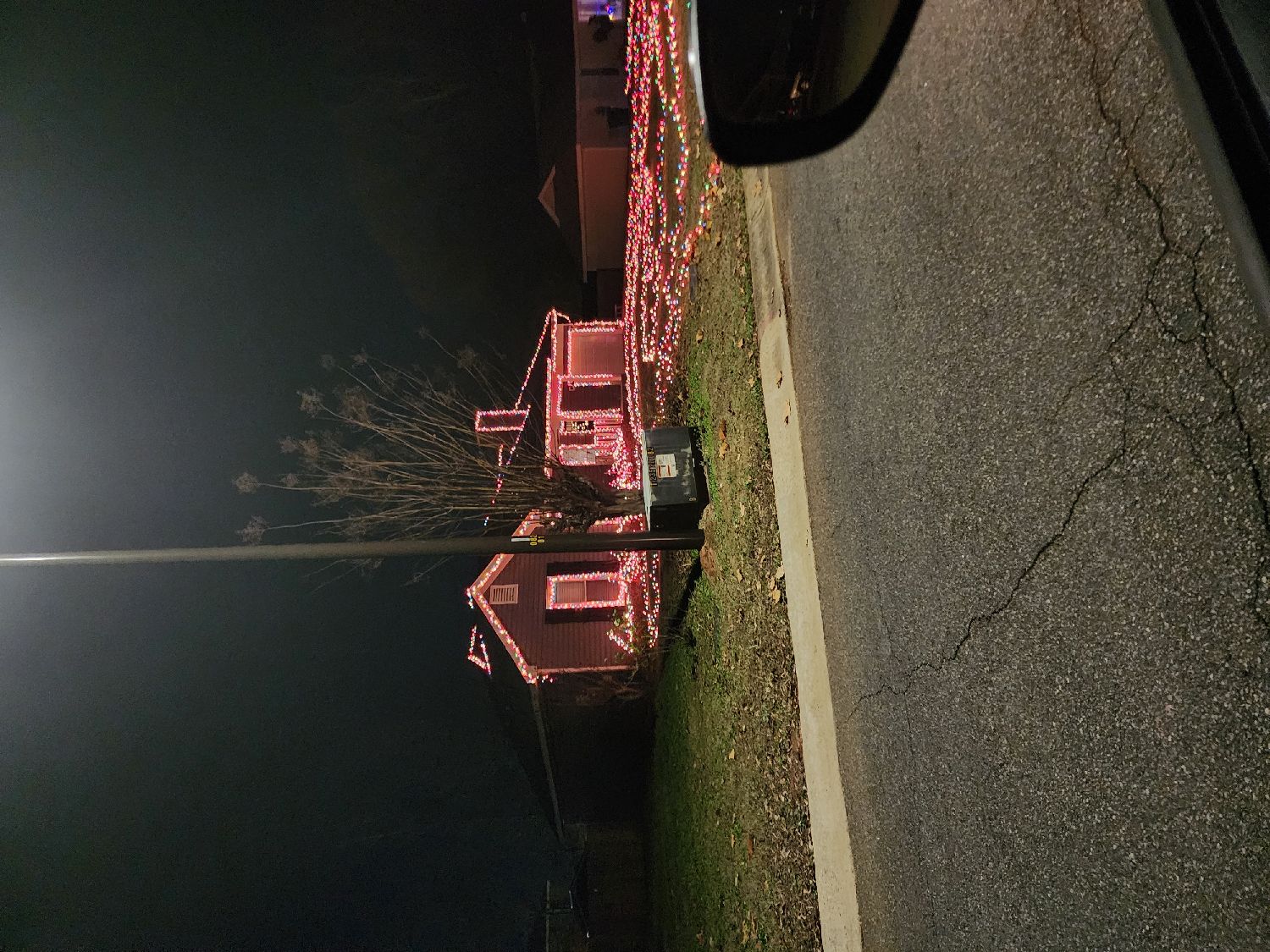 Lights on Ashford, Christmas lights in Warner Robins, GA (photo 1)