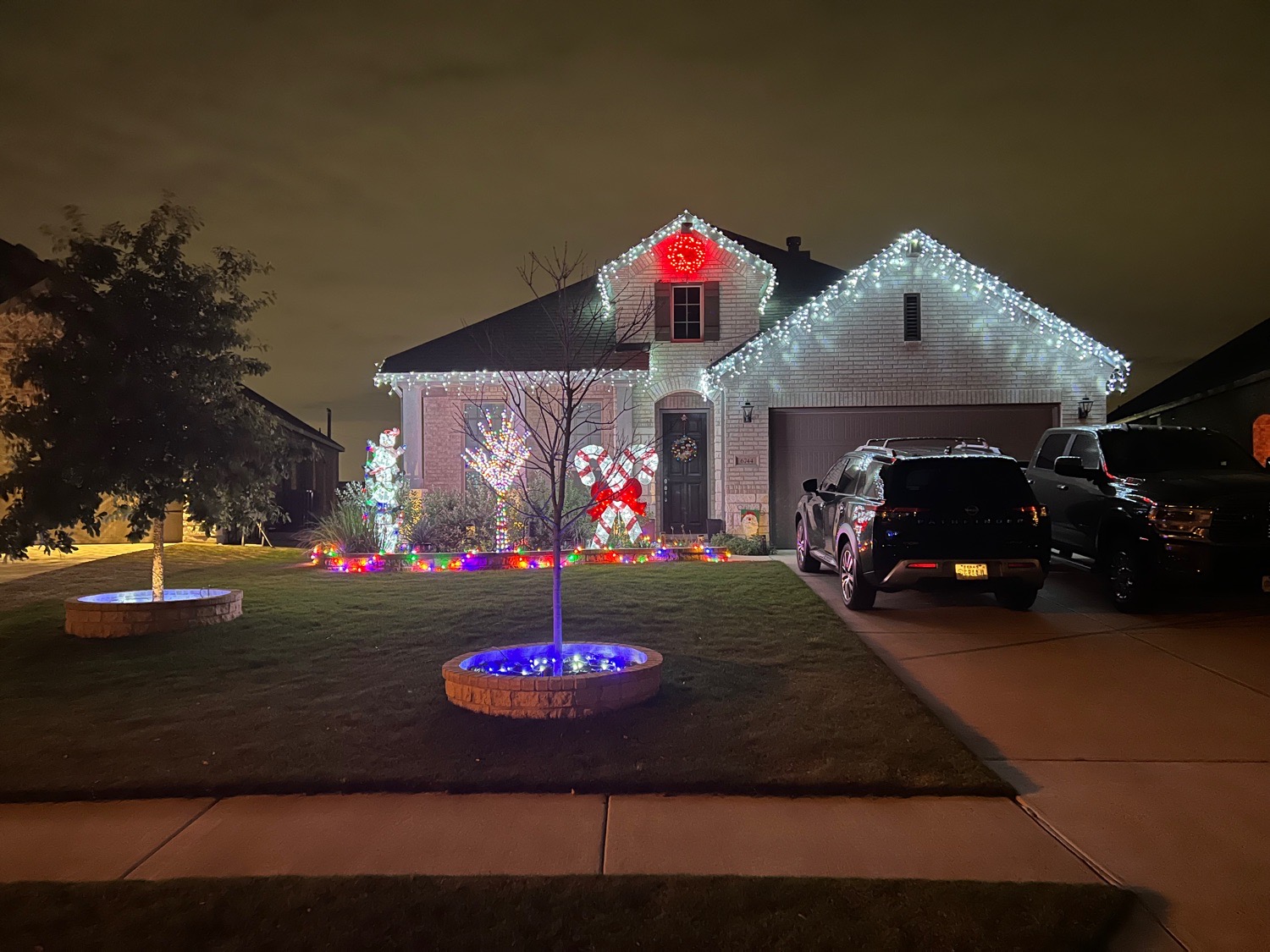 Poppi & Mimi’s, Christmas lights in Round Rock, TX (photo 1)