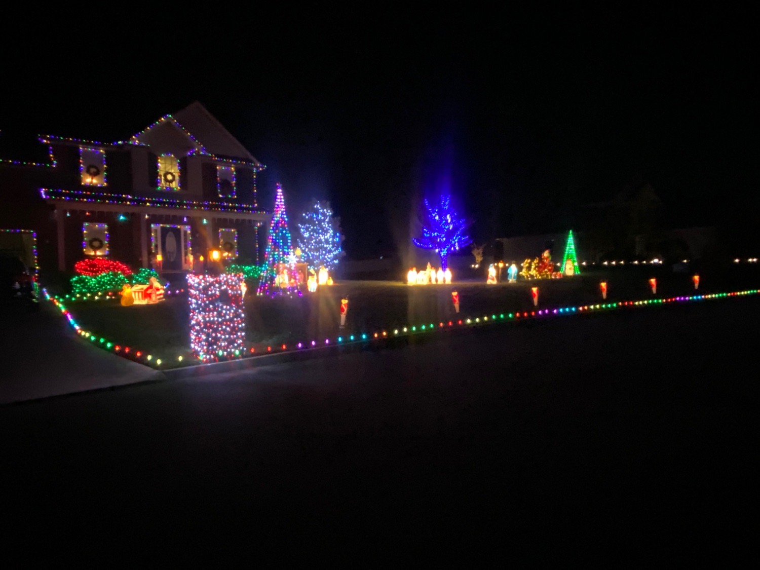 Strawberry Plains Christmas, Christmas lights in Strawberry Plains, TN (photo 1)