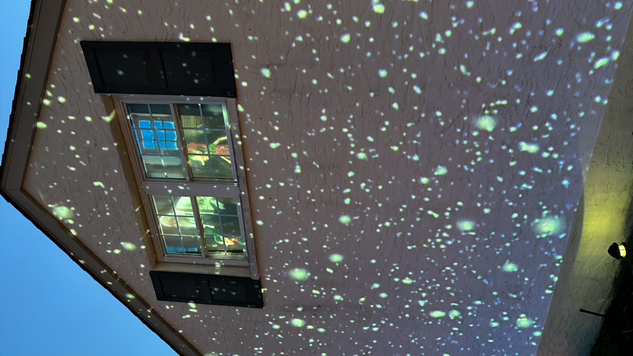 Snow show, Christmas lights in Springfield, PA (photo 4)