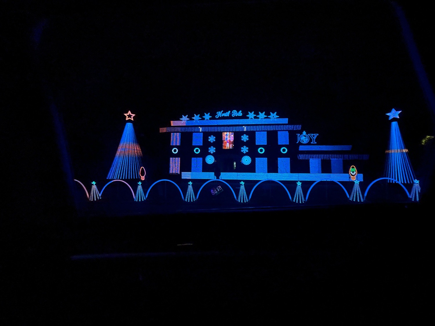 Music and Lights!, Christmas lights in Schaumburg, IL (photo 2)