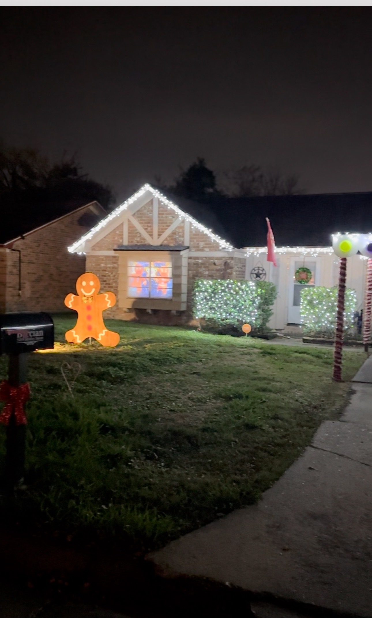 Gingerbread, Christmas lights in Baytown, TX (photo 1)