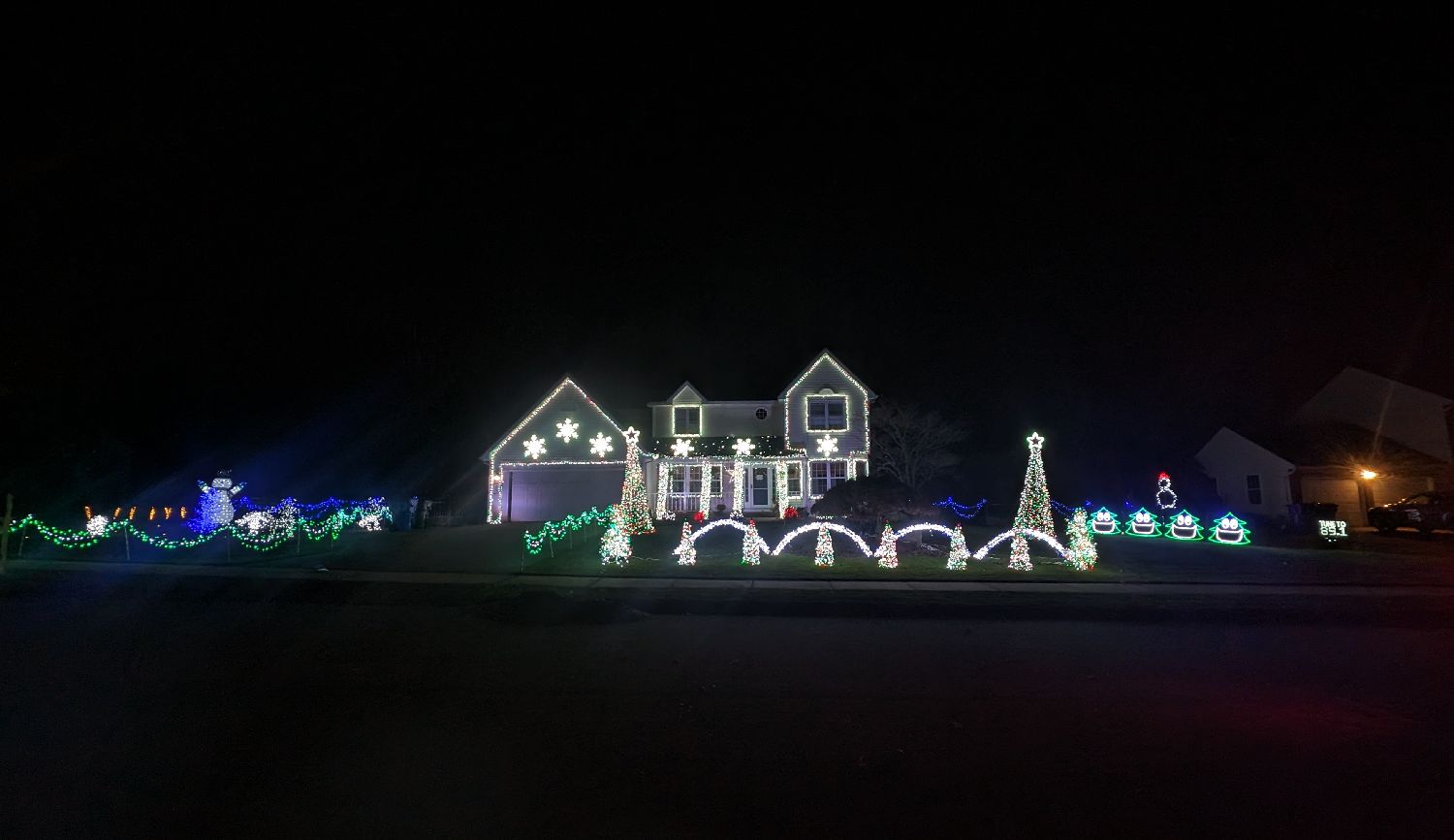 A Very Cabral Christmas, Christmas lights in Rocky Hill, CT (photo 1)