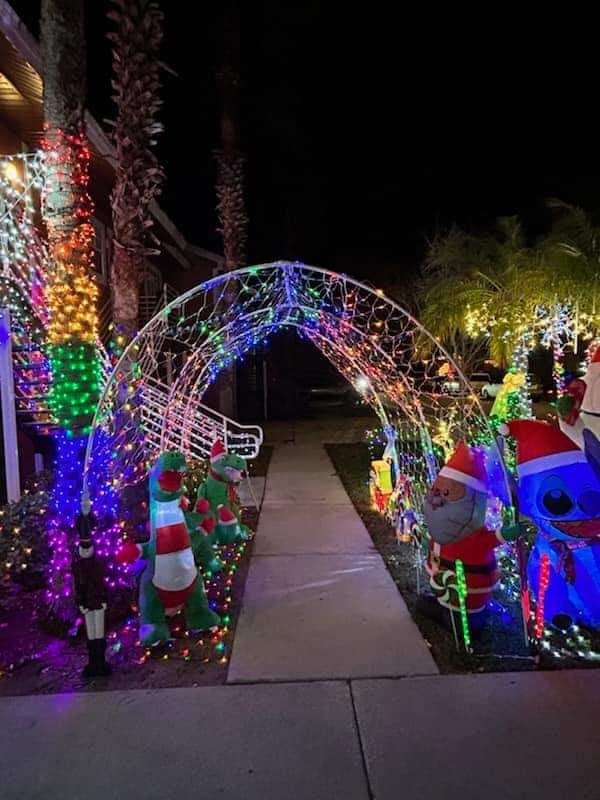 Happy Holidays!, Christmas lights in Hudson, FL (photo 4)