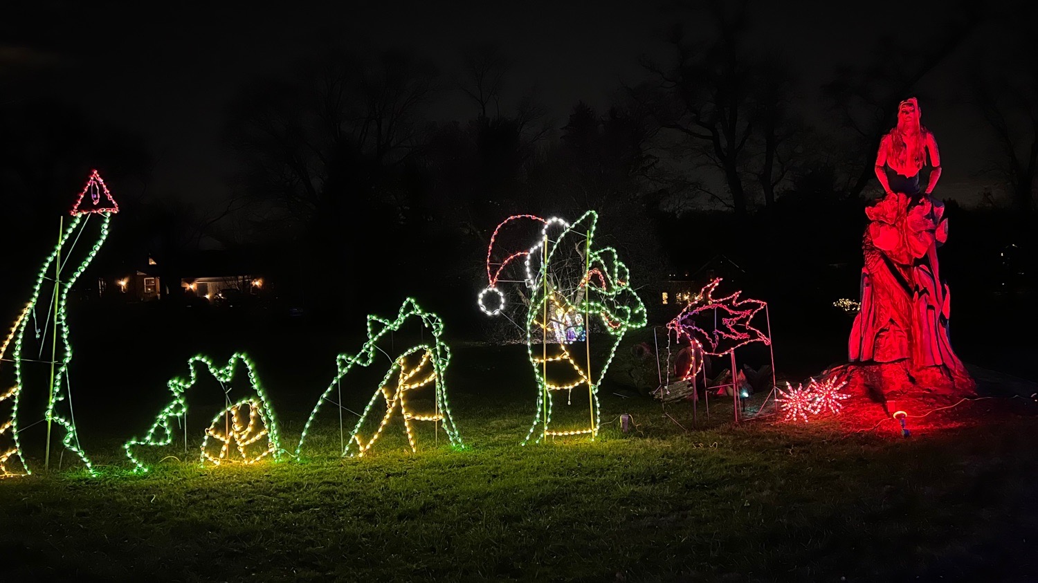 Dogton Abbey, Christmas lights in Jenkintown, PA (photo 3)