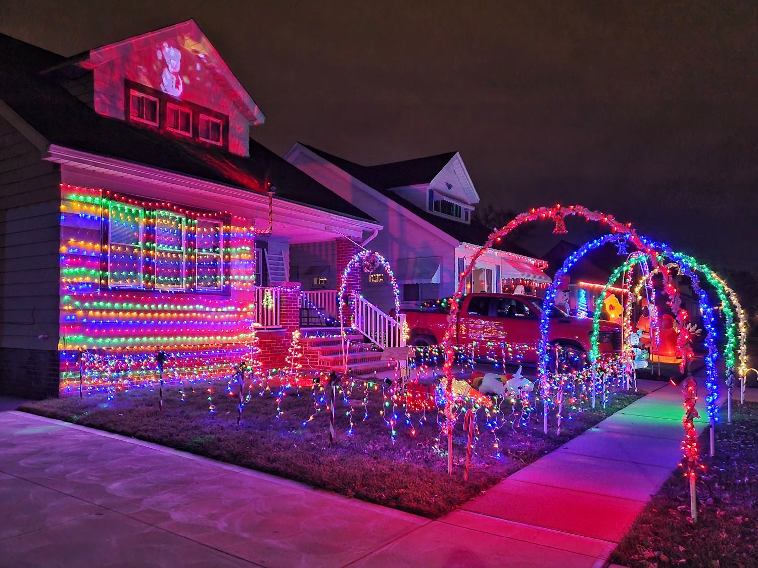 Cheer!, Christmas lights in Parma, OH (photo 1)