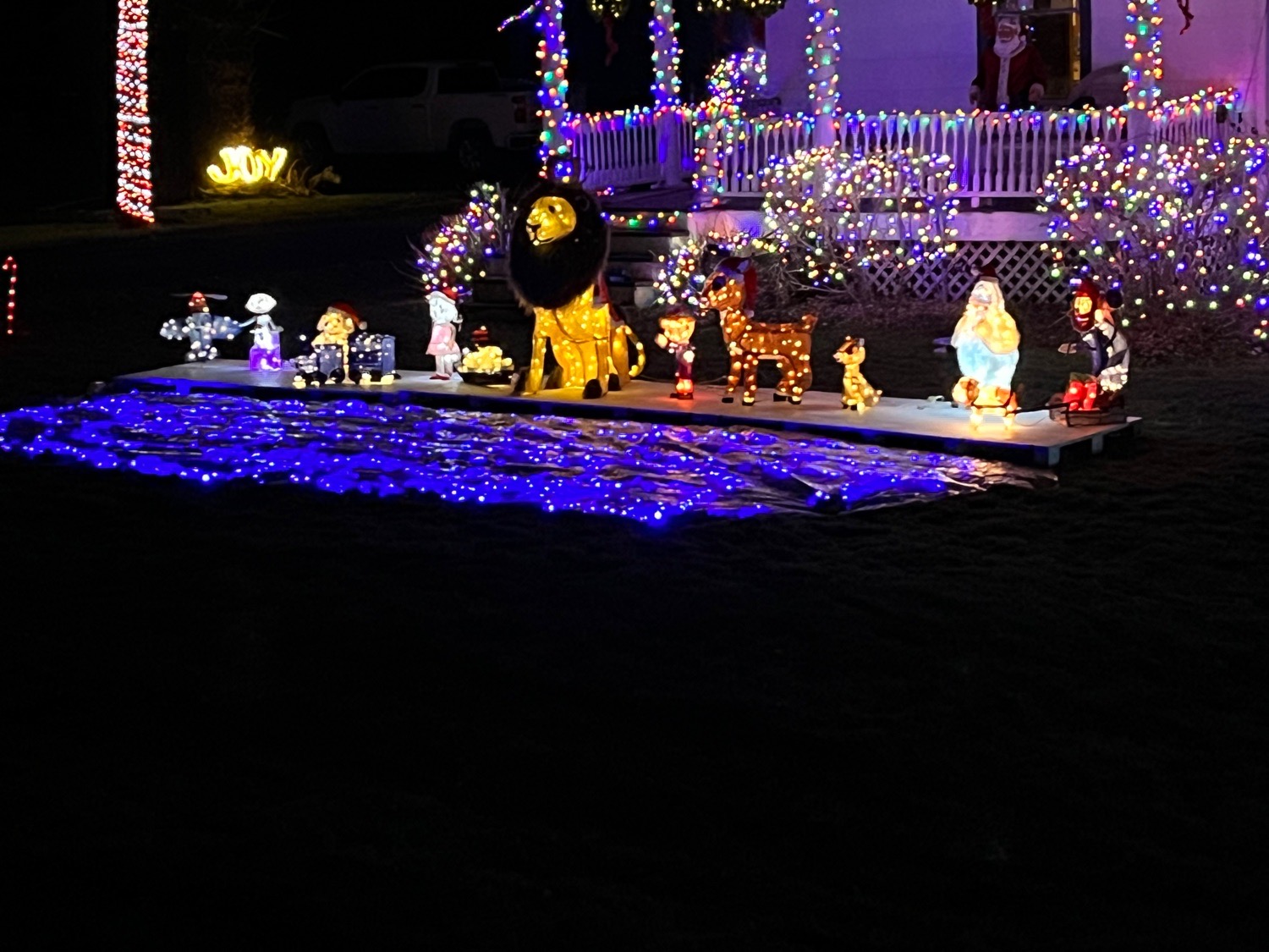 Wells Family Christmas, Christmas lights in Saugerties, NY (photo 5)