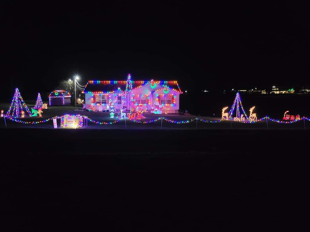 Skipworth lights, Christmas lights in Ekron, KY (photo 1)