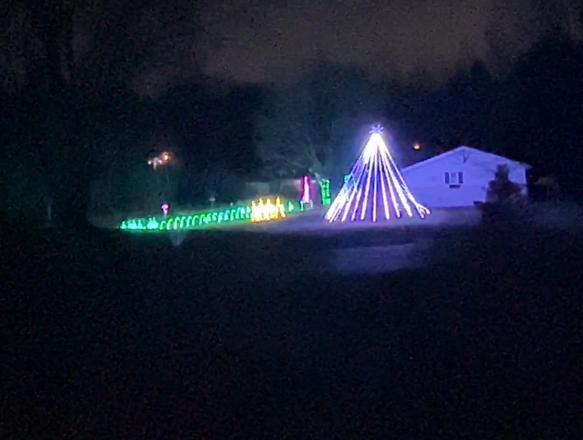 Awesome Display, Christmas lights in Harrisburg, PA (photo 1)