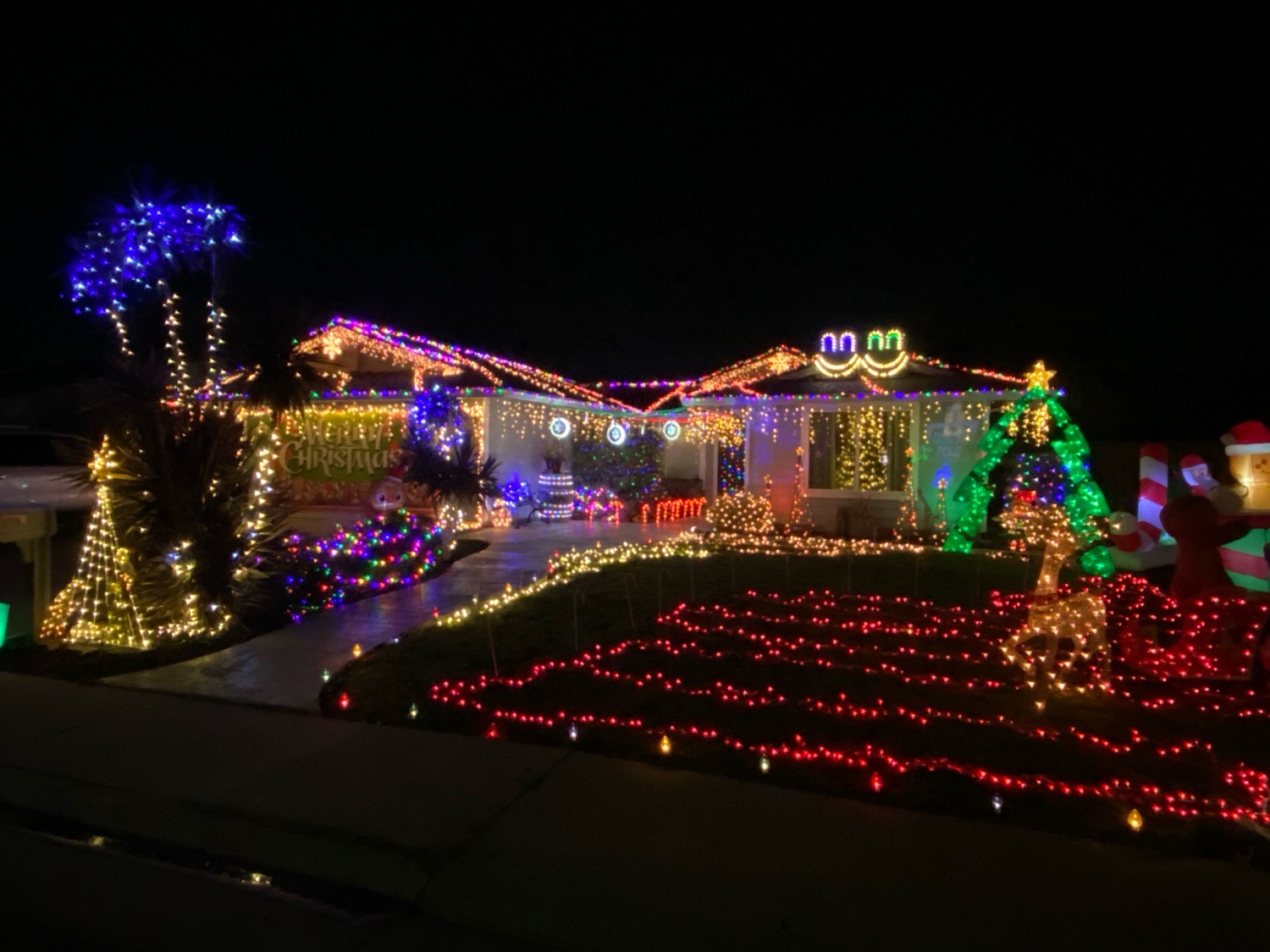 Josh’s Lights, Christmas lights in Elk Grove, CA (photo 2)
