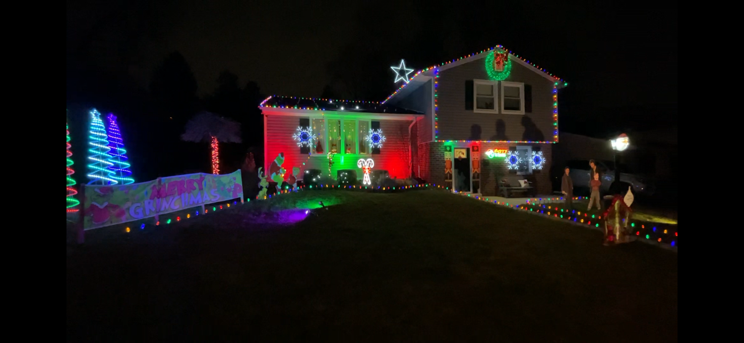 Zapper Residence, Christmas lights in Philadelphia, PA (photo 1)