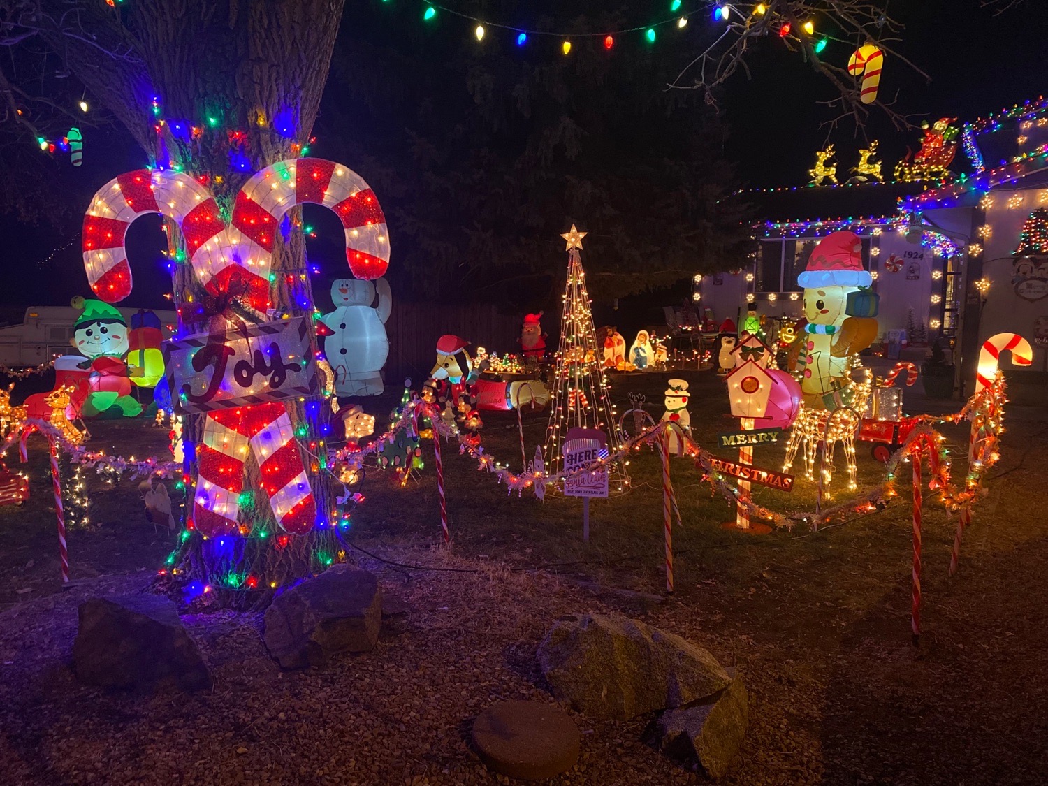Christmas Decorations, Christmas lights in Colorado Springs, CO (photo 1)