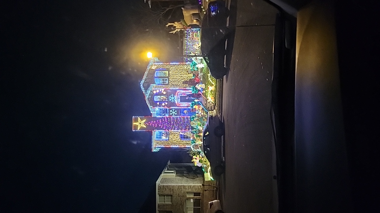 Creekview, Christmas lights in Lewisville, TX (photo 1)