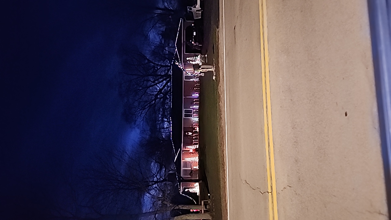 Sheridan, Christmas lights in Sheridan, IL (photo 2)