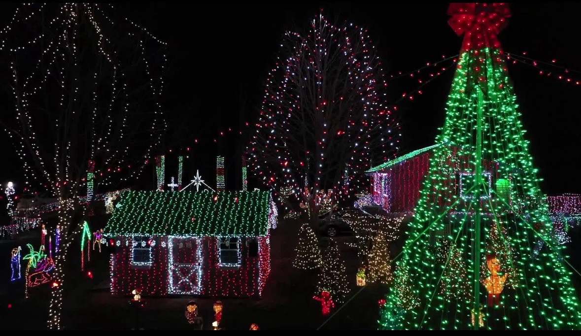 Amarante’s Winter Wonderland, Christmas lights in Dayville, CT (photo 1)