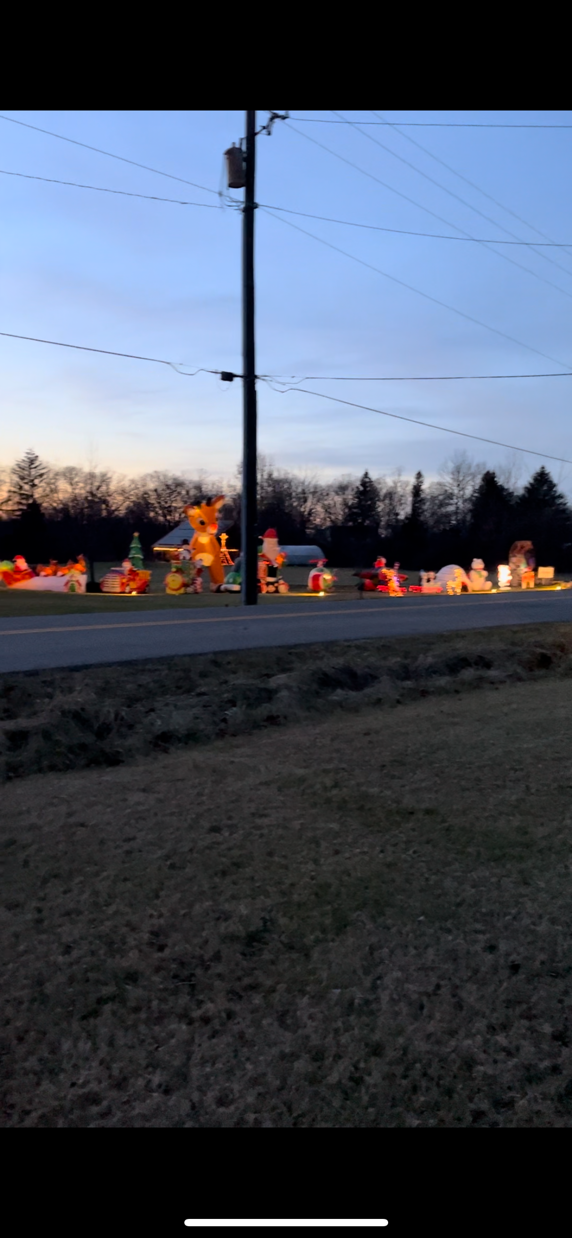 Fox House Christmas Display, Christmas lights in Vandalia, OH (photo 2)