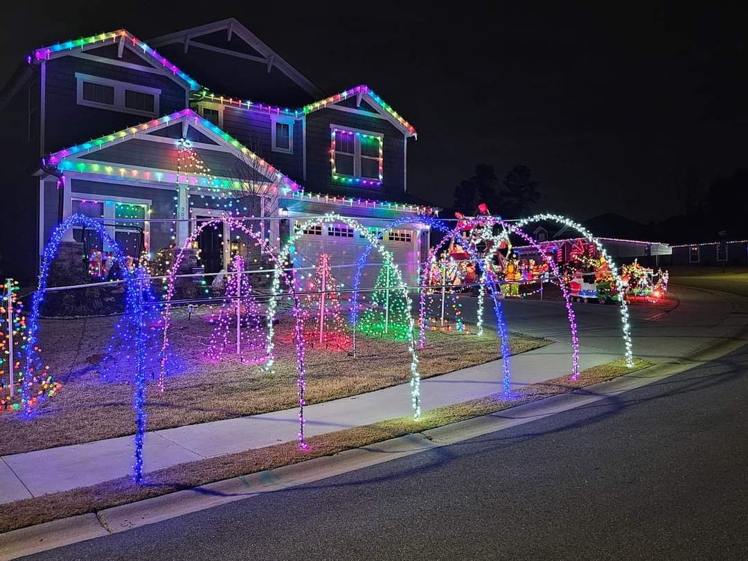 Anthony's Family Lights, Christmas lights in Simpsonville, SC (photo 2)