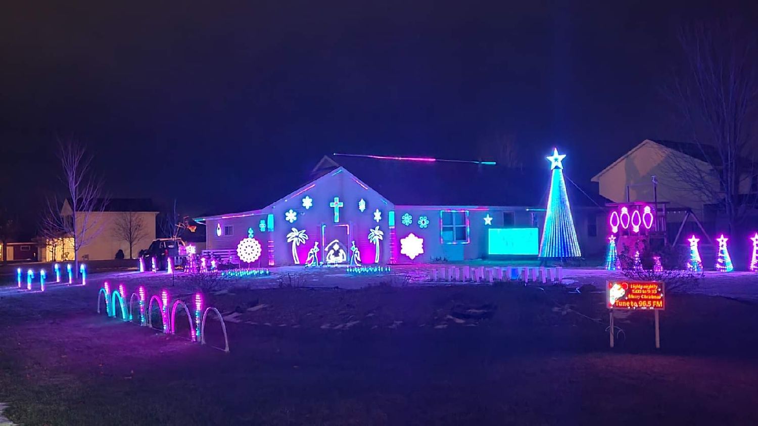 Sager Family Lights, Christmas lights in Appleton, WI (photo 1)