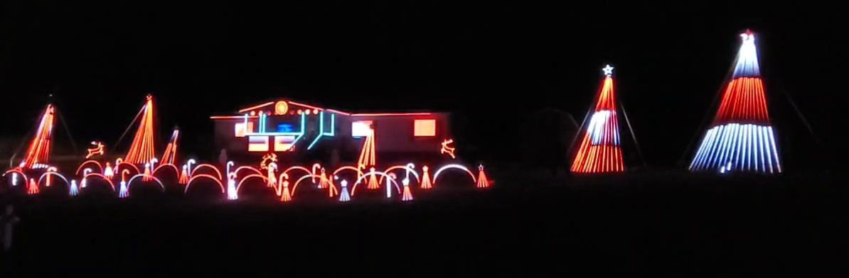 The Parrett Family Christmas Lights, Christmas lights in Sylacauga, AL (photo 1)