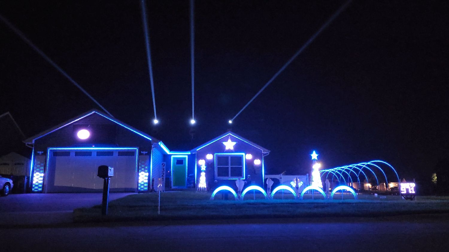 Klinko christmas lights, Christmas lights in Cedar Rapids, IA (photo 3)