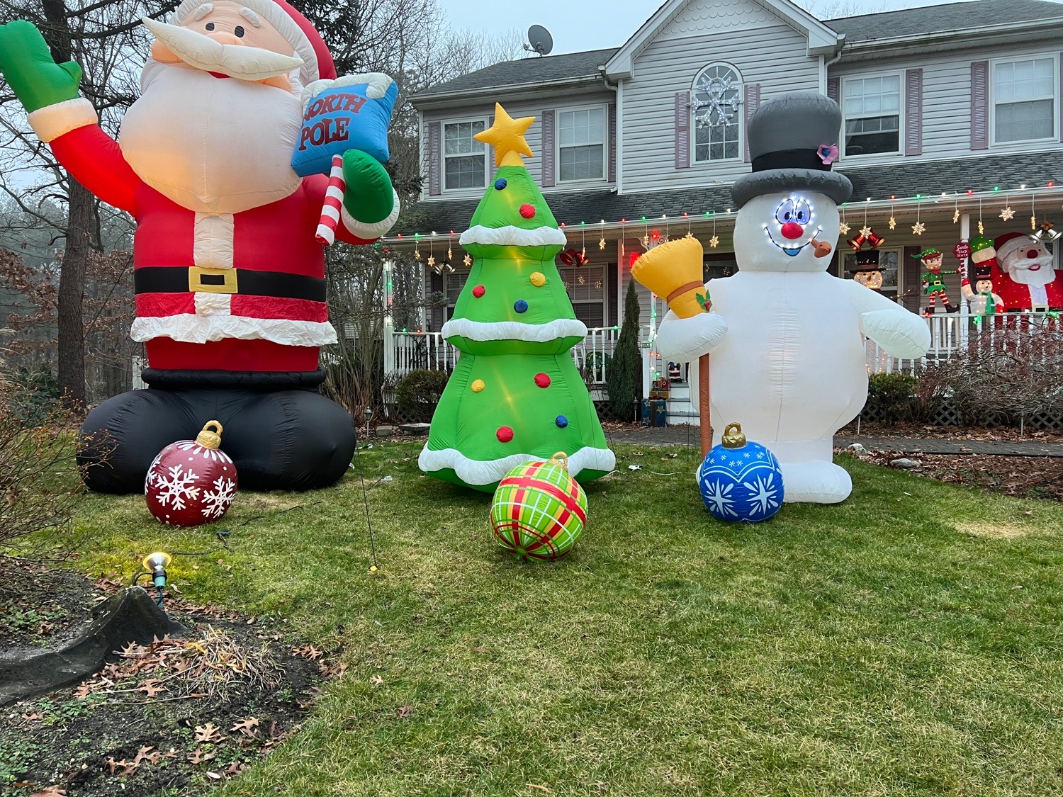 C&B North Pole, Christmas lights in Manorville, NY (photo 2)