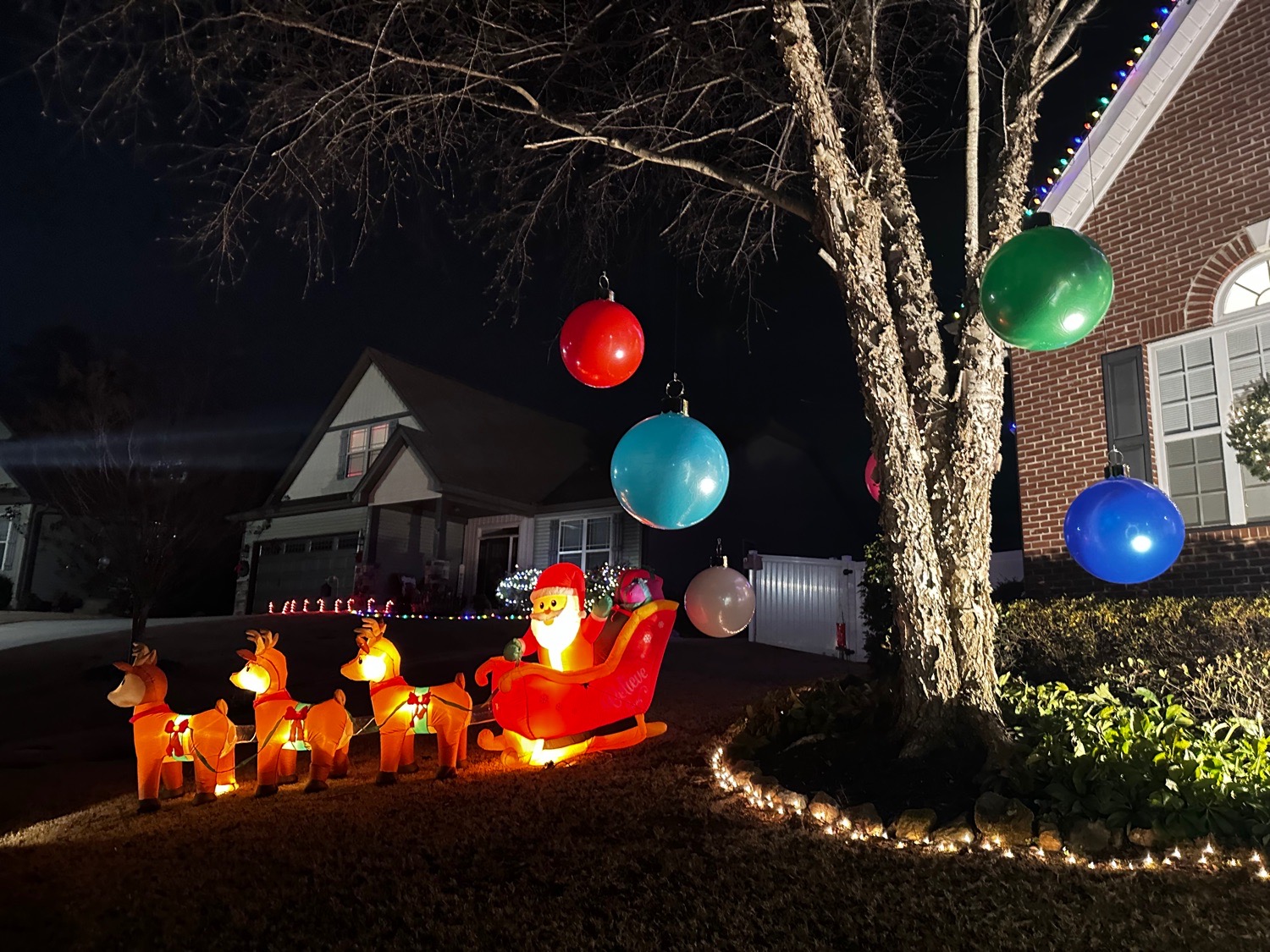 Raush House Holiday, Christmas lights in Taylors, SC (photo 2)