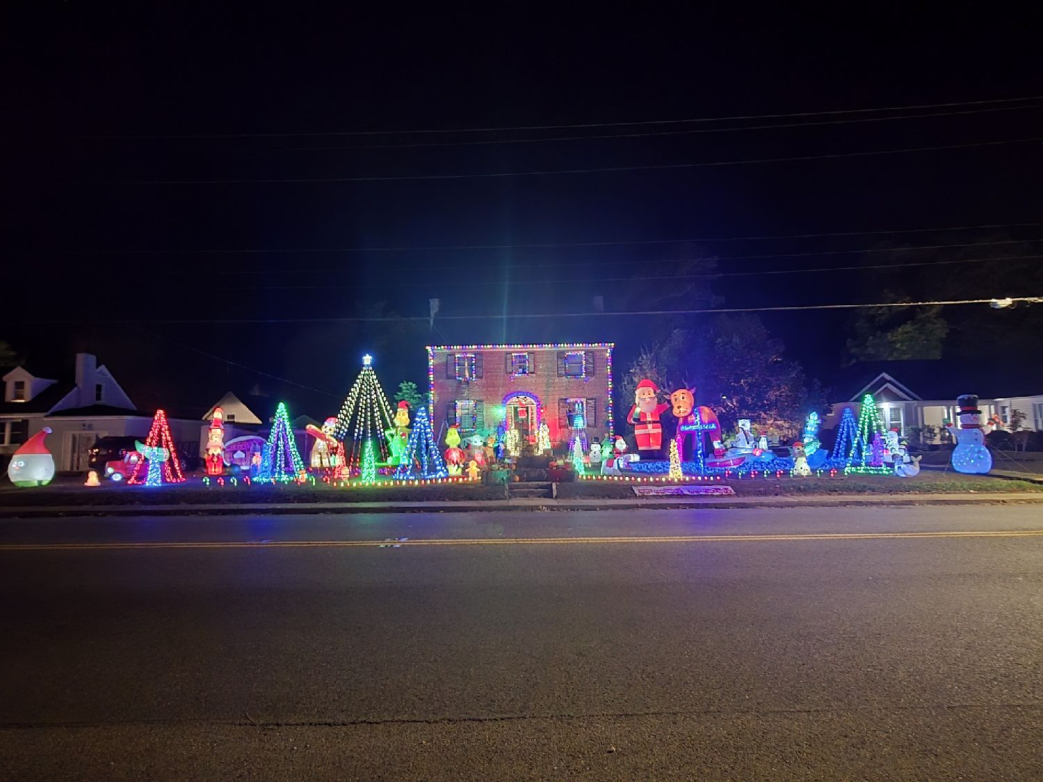Clarksons Christmas Wonderland, Christmas lights in Kilmarnock, VA (photo 1)