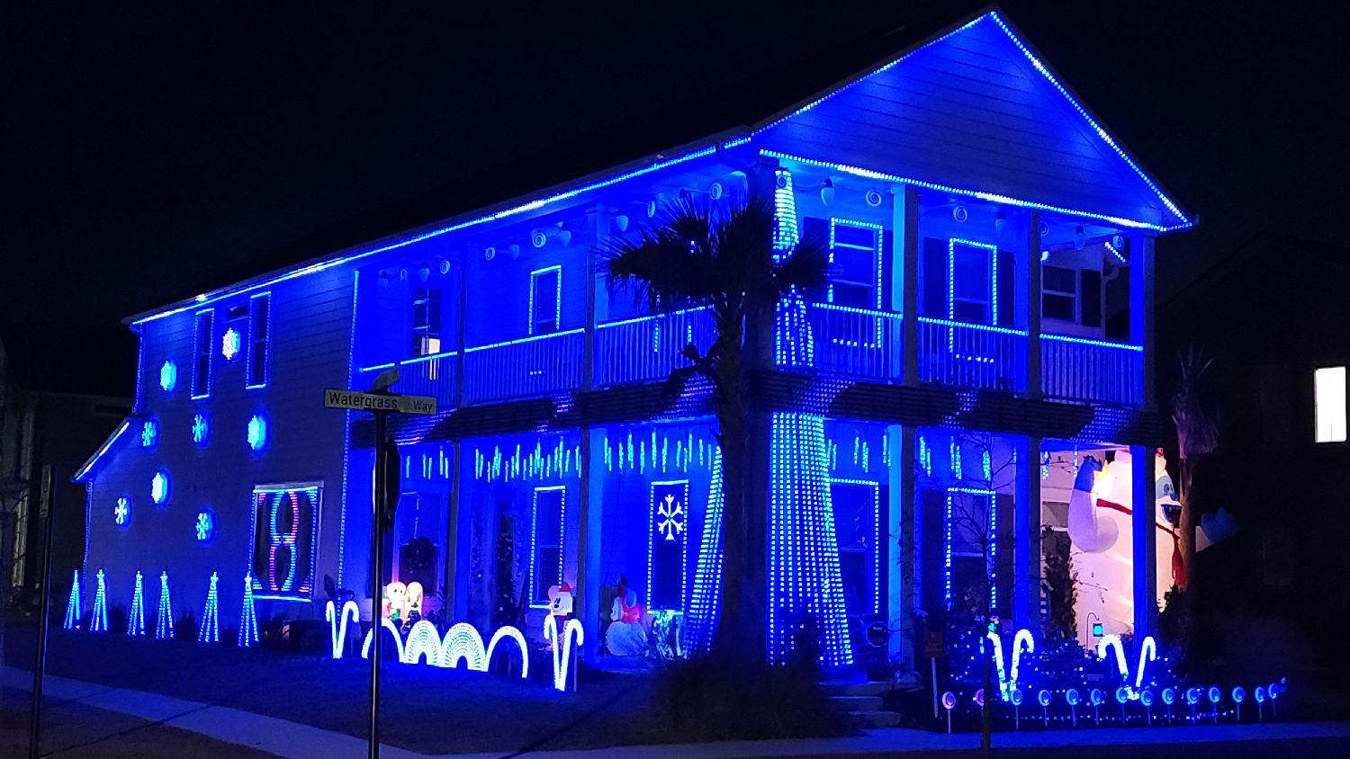 Nifty House Of Lights, Christmas lights in Summerville, SC (photo 1)
