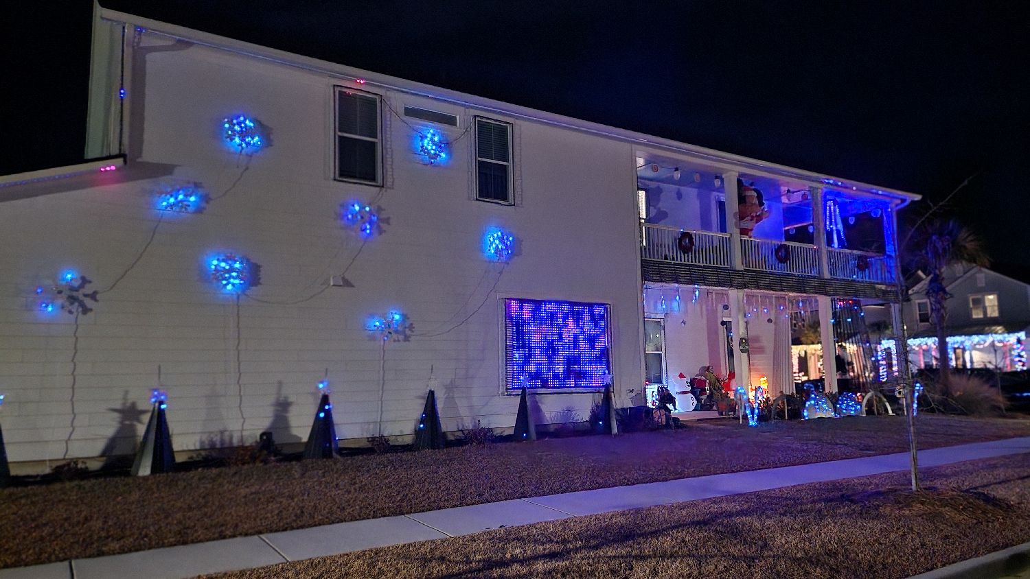 Nifty House Of Lights, Christmas lights in Summerville, SC (photo 2)