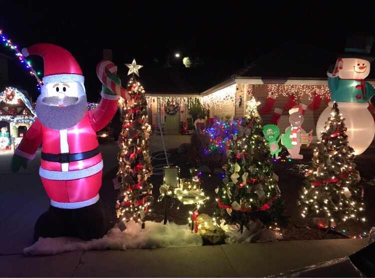 Candy Cane Lane, Christmas lights in Camarillo, CA (photo 1)