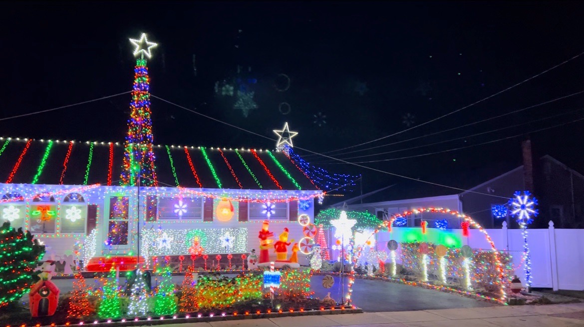 Bove Family Christmas, Christmas lights in Massapequa, NY (photo 5)