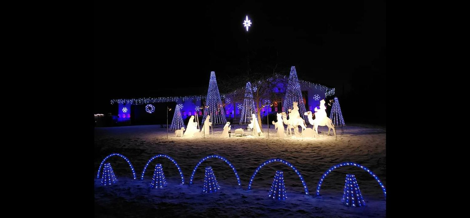 Lights on Indian Trail, Christmas lights in Muskego, WI (photo 1)