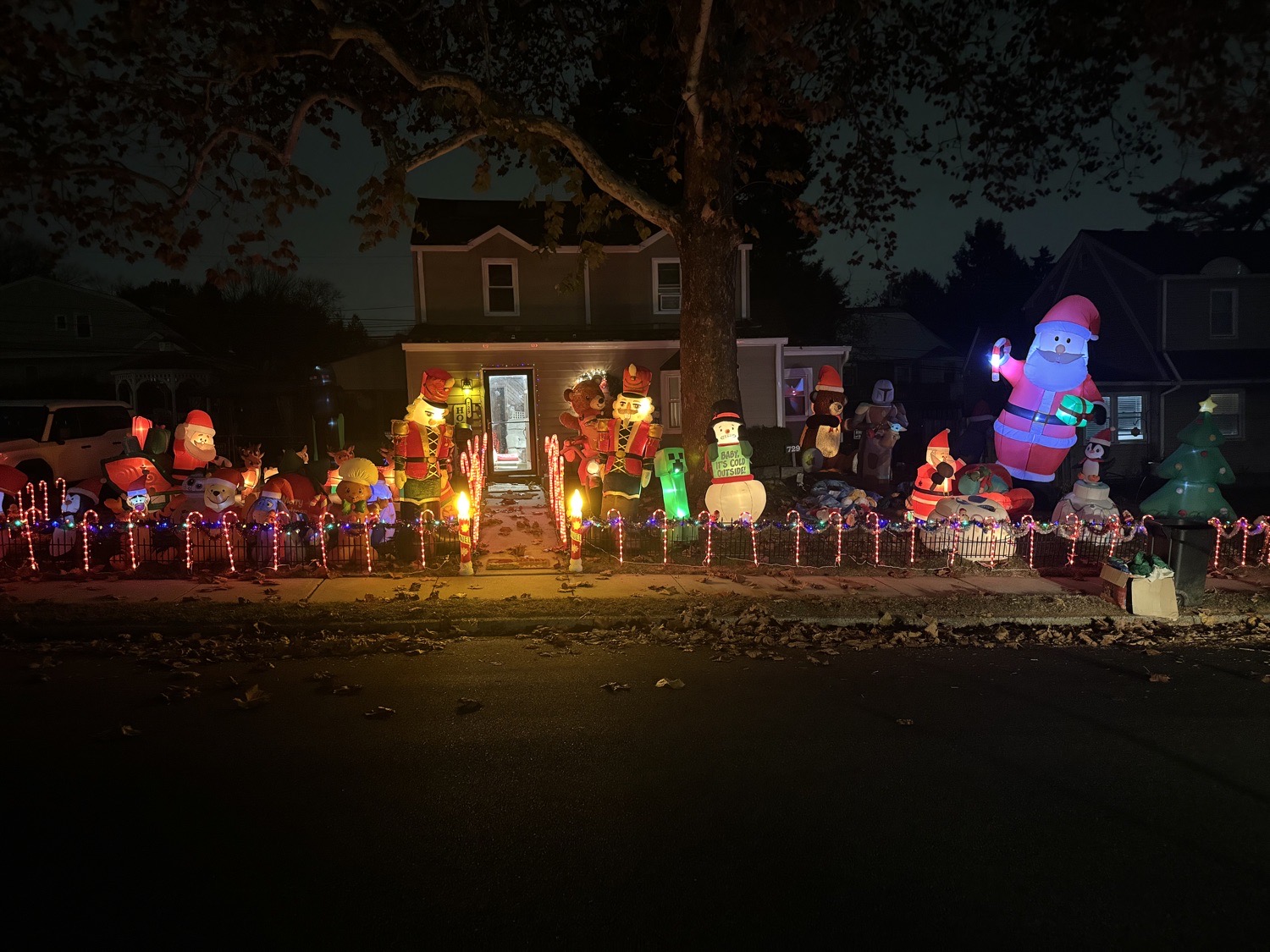 Christmas In The Pines, Christmas lights in Aldan, PA (photo 1)