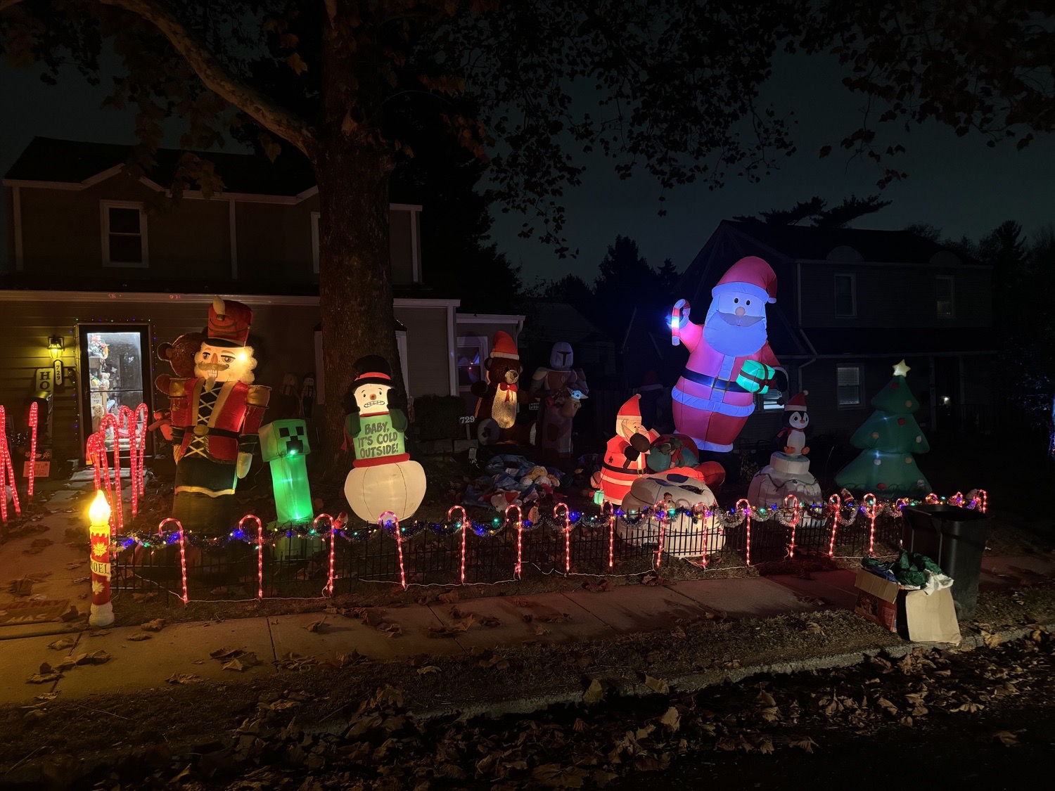 Christmas In The Pines, Christmas lights in Aldan, PA (photo 3)