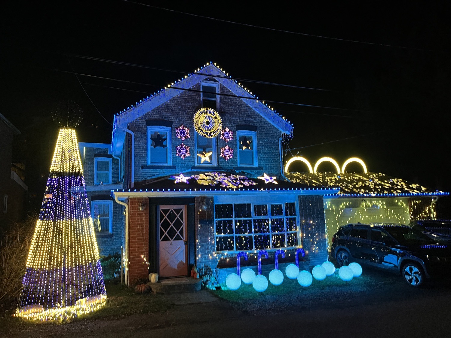 Jackson Lights in Beacon, Christmas lights in Beacon, NY (photo 3)