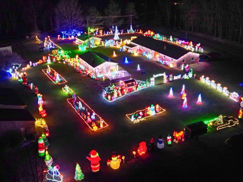 Kesecker Wonderland, Christmas lights in Hedgesville, WV (photo 1)
