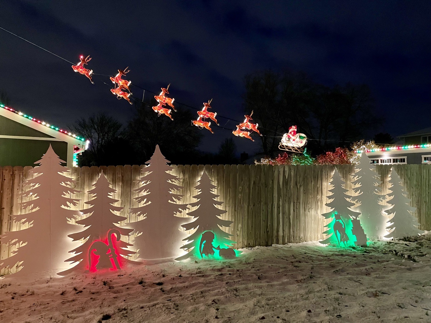 Gleefully Giving, Christmas lights in West Des Moines, IA (photo 5)