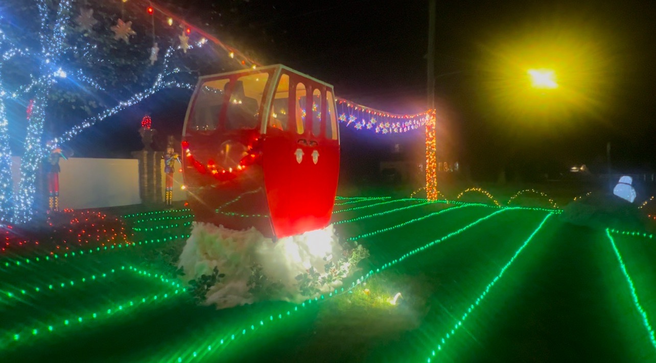 Christmas in full swing, Christmas lights in Flourtown, PA (photo 1)