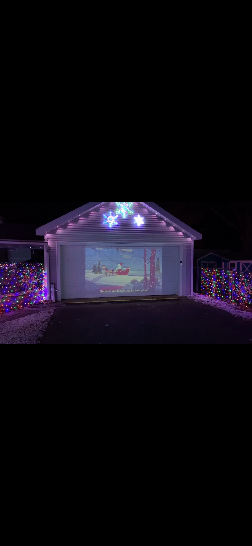 Garrison-Osborn 2025 Christmas Display, Christmas lights in Battle Creek, MI (photo 3)