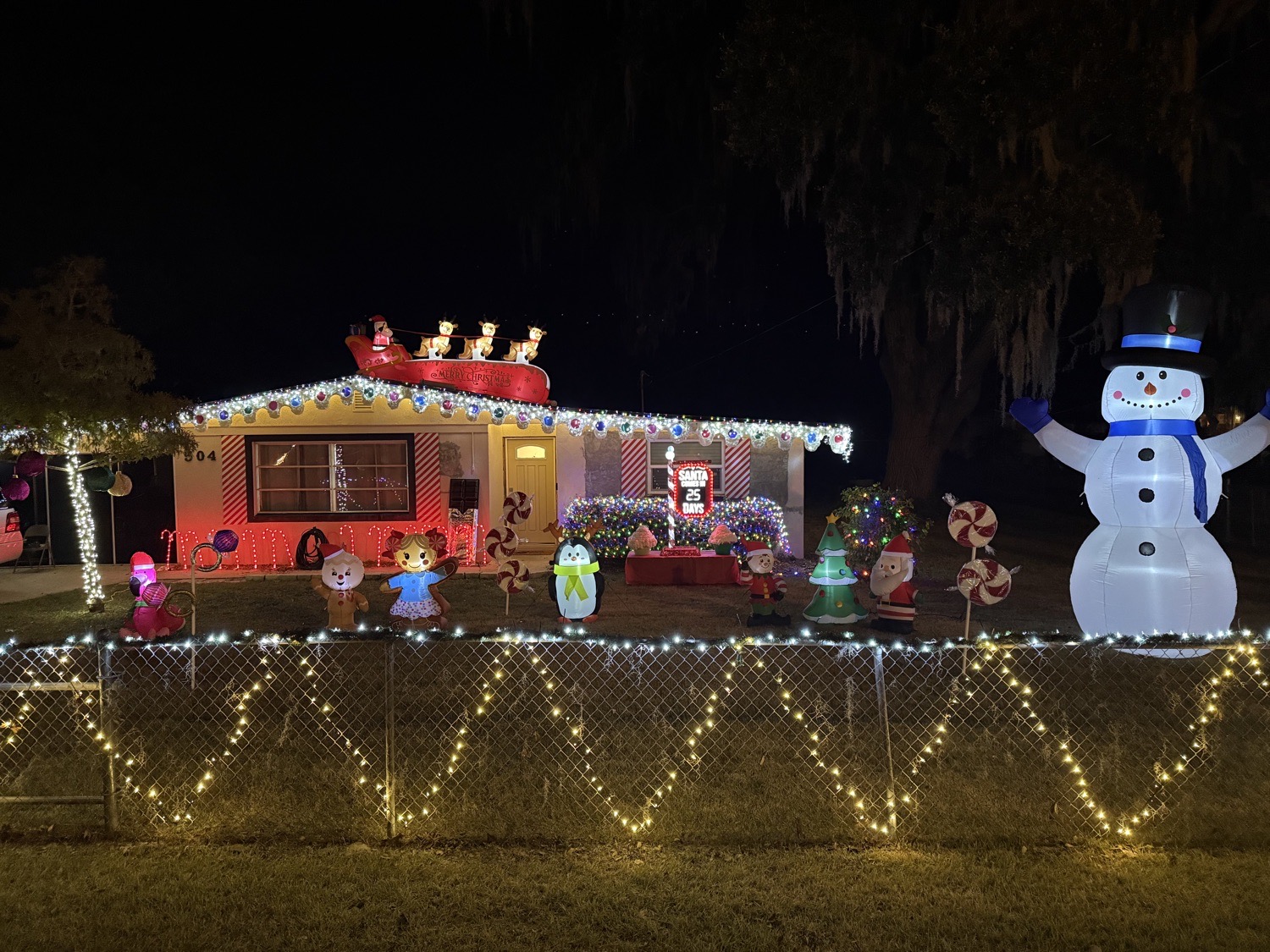 The Wright House ππ, Christmas lights in Fruitland Park, FL (photo 1)