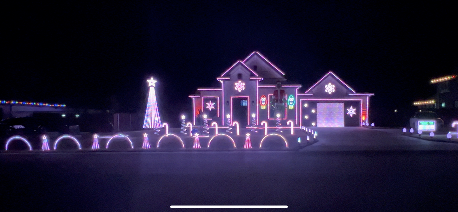 The Jimenez Lights at Godley, Christmas lights in Godley, TX (photo 1)