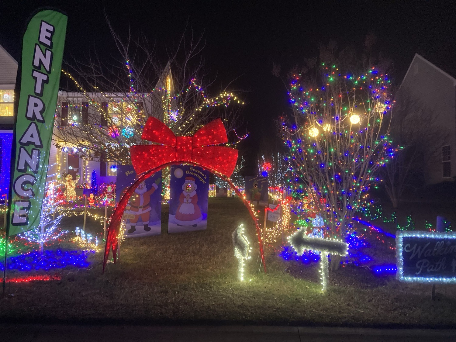Antonis Display, Christmas lights in Milford, DE (photo 2)