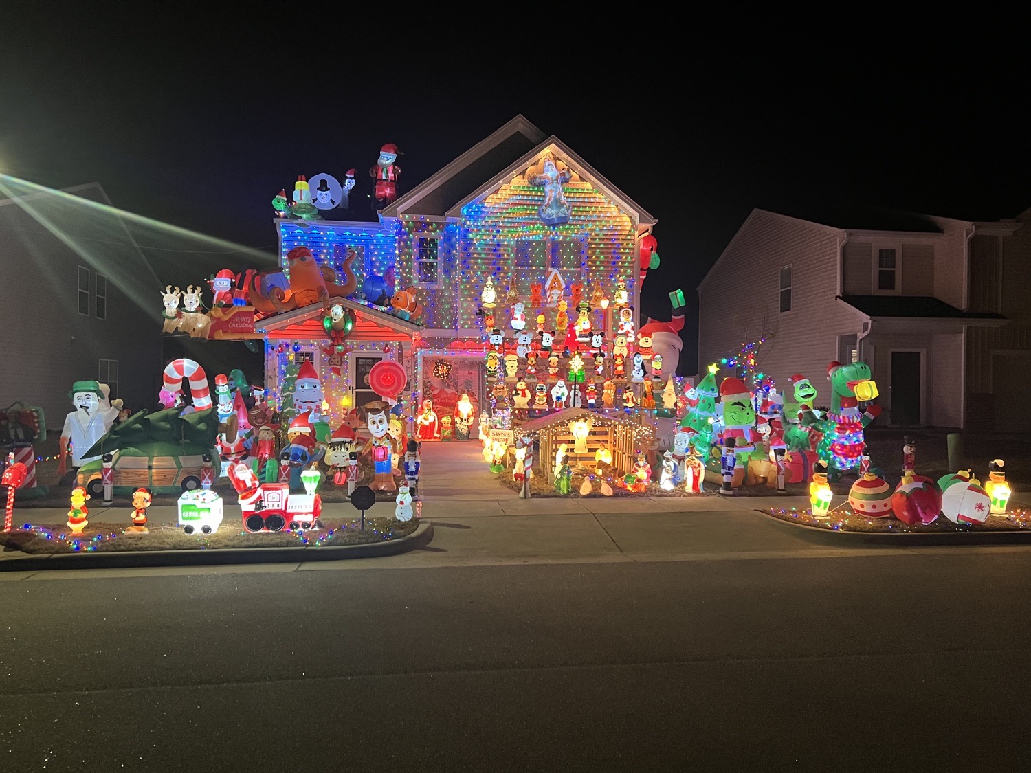 The Eckhoff Lights, Christmas lights in Angier, NC (photo 1)