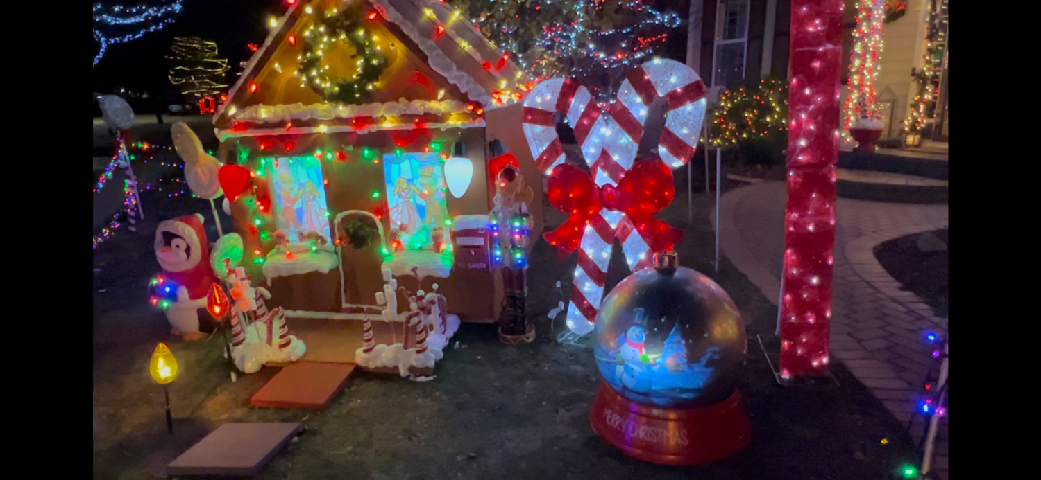 Candy Cane Lane, Christmas lights in Oswego, IL (photo 1)