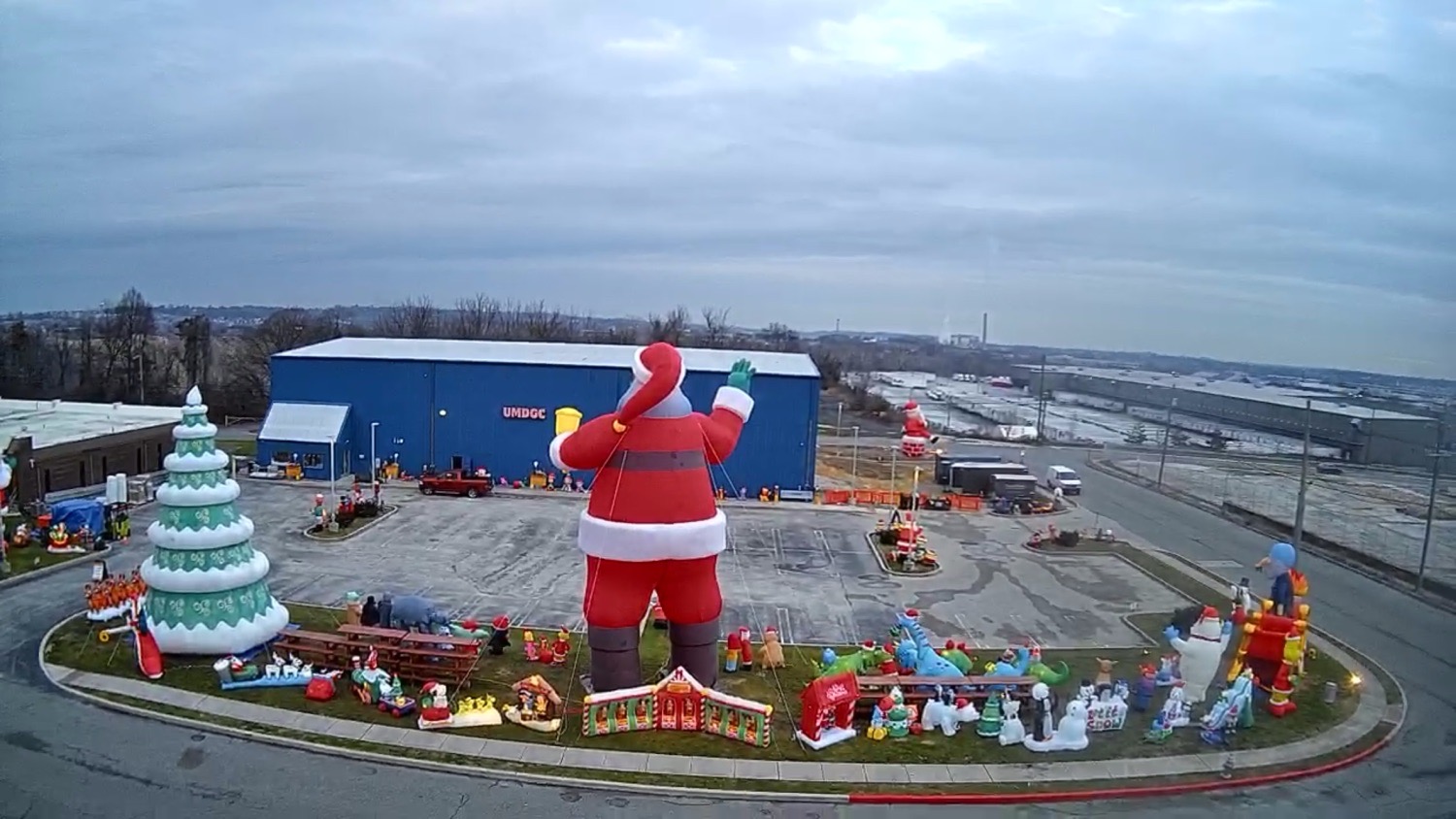 Upper Merion Dance & Gymnastic Center, Christmas lights in King Of Prussia, PA (photo 1)