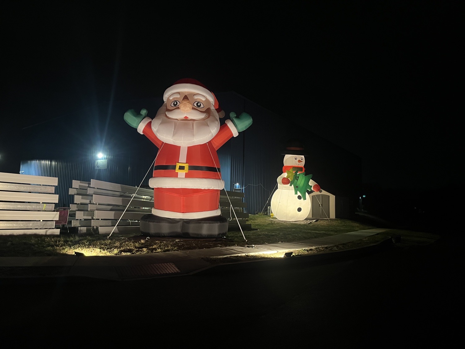 Upper Merion Dance & Gymnastic Center, Christmas lights in King Of Prussia, PA (photo 2)