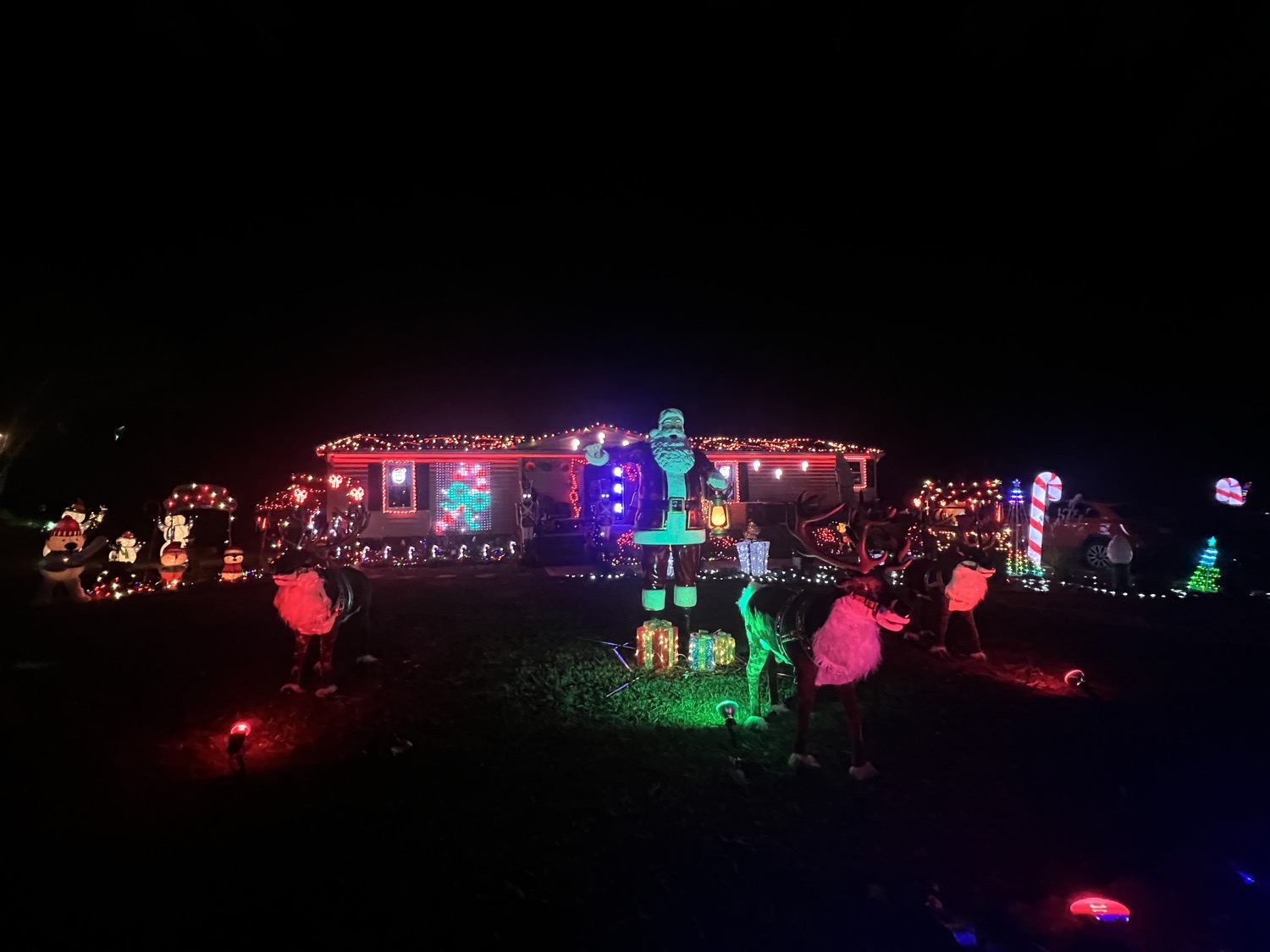 The LownsLightshow, Christmas lights in Walkertown, NC (photo 1)