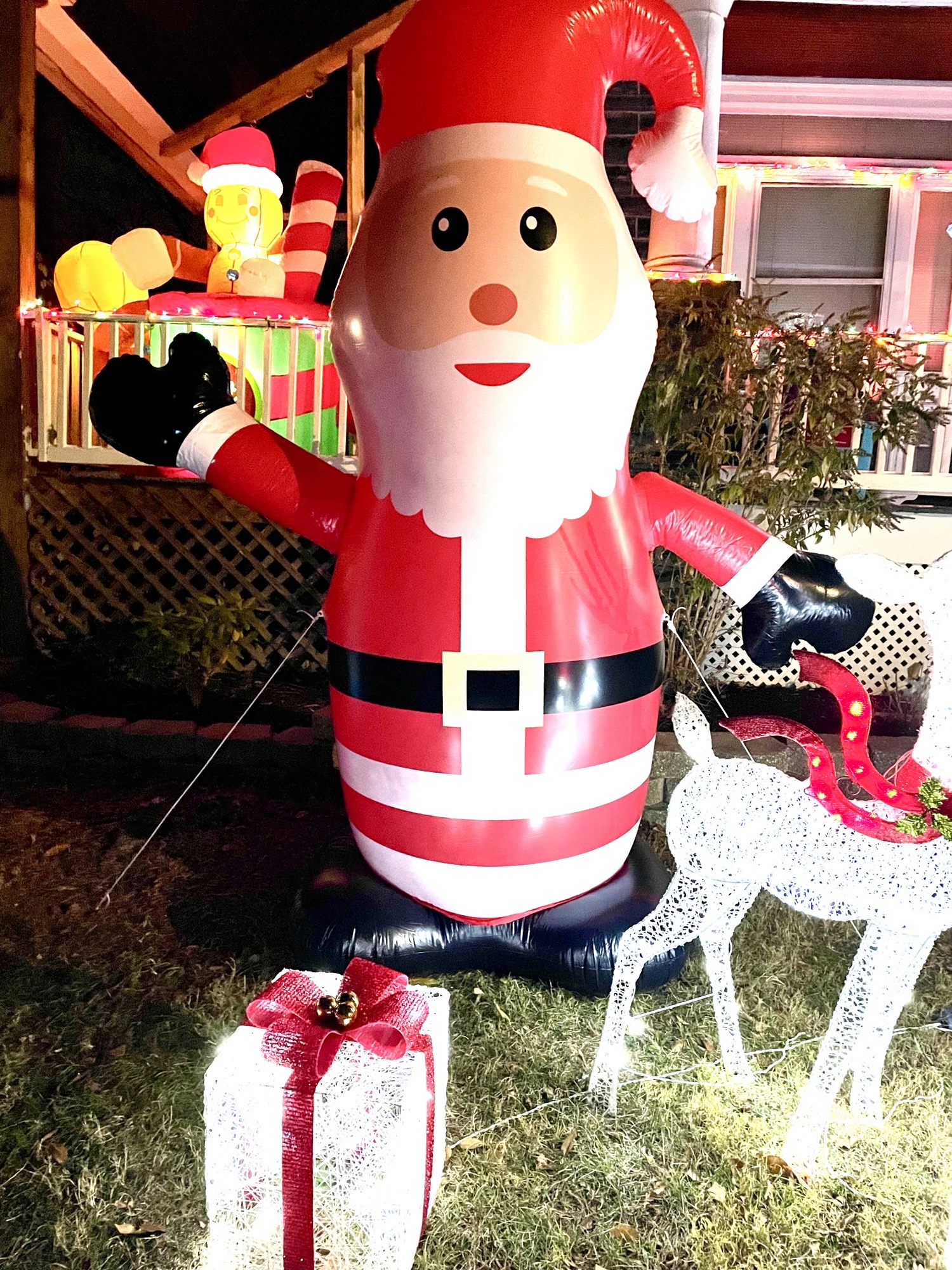 Nowak Christmas extravaganza!, Christmas lights in Upper Darby, PA (photo 4)