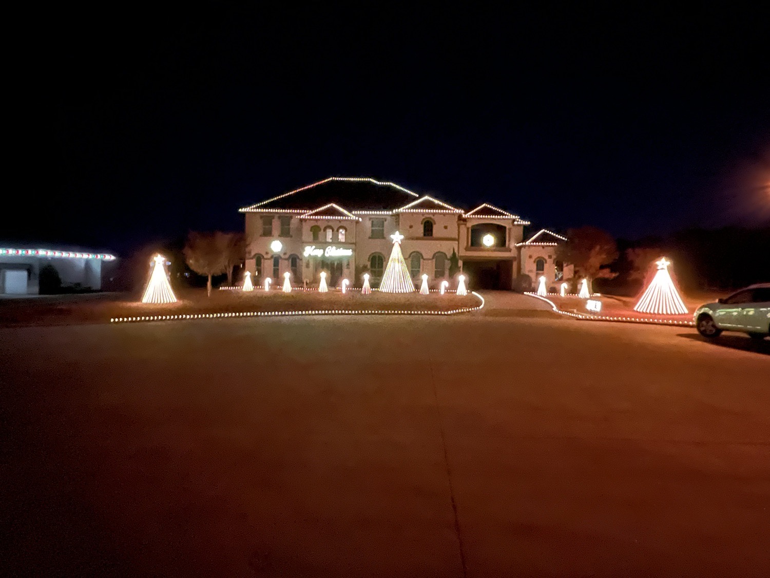 Christmas Lights Clancy Circle, Christmas lights in Flower Mound, TX (photo 1)